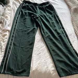 Size Medium Track Pant